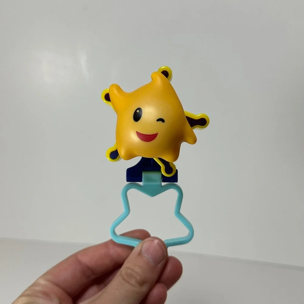 Super Mario Luma Star Winking Yellow Keychain Figure Blue Star Clip Accessory